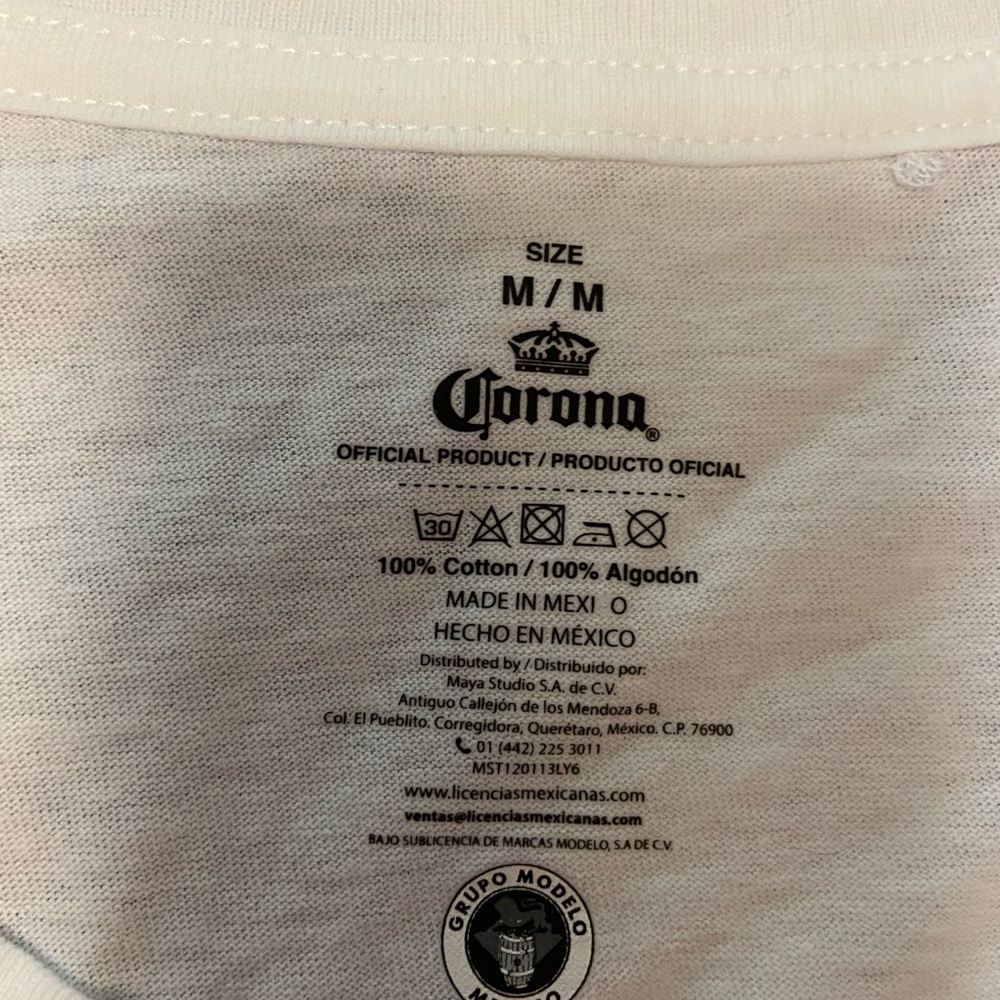 T shirt - Picture 2 of 3